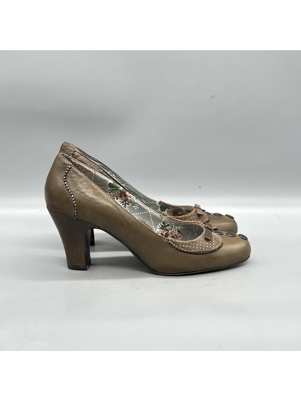 Miss L Fire Shoes Womens 8.5 Brown Leather Button Cone Heel Pumps Slip On Retro
